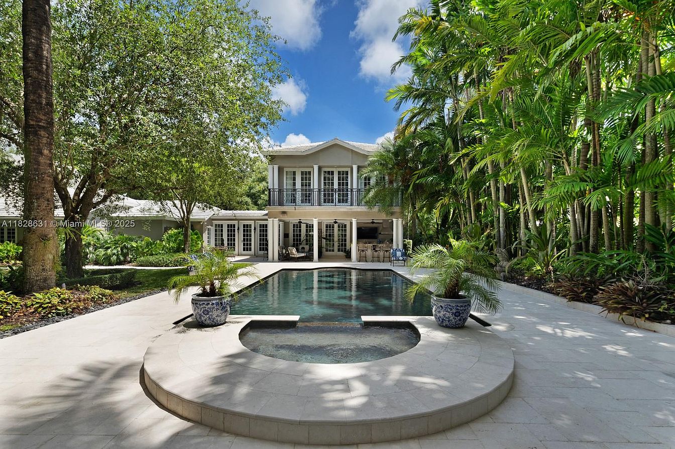 Hamptons-Style Estate Palmetto Bay